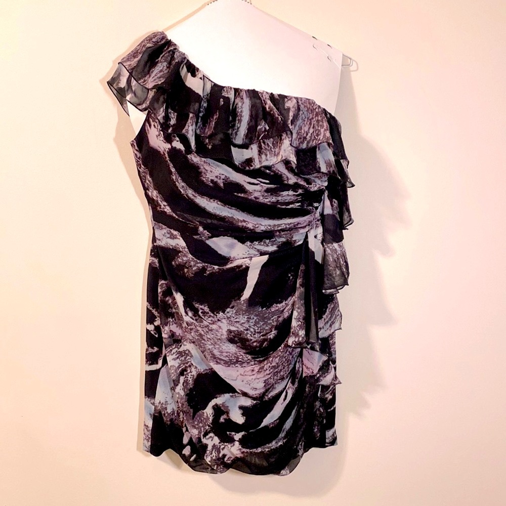 One shoulder side frill dress